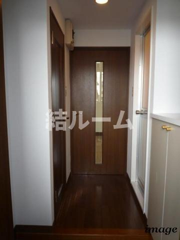 豊島区雑司が谷２丁目の賃貸マンションの玄関|別号室参考写真