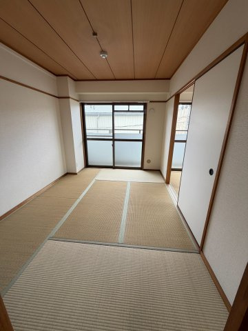 メゾンヒラクの和室