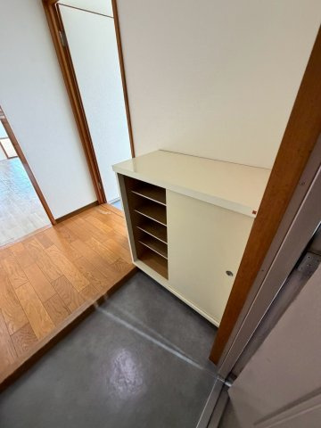 メゾンヒラクの玄関
