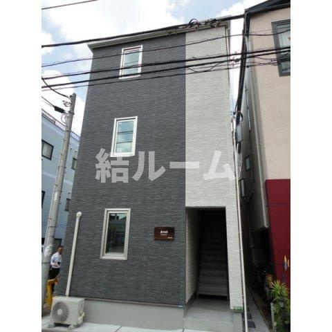 練馬区小竹町１丁目のアパートのエントランス