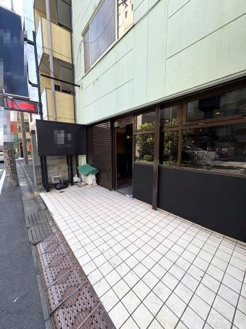 砂川ビルのエントランス
