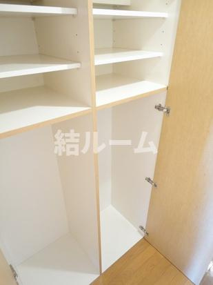 中野区鷺宮３丁目の賃貸マンションの収納