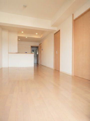 アンシャンテ松崎町の居間・リビング