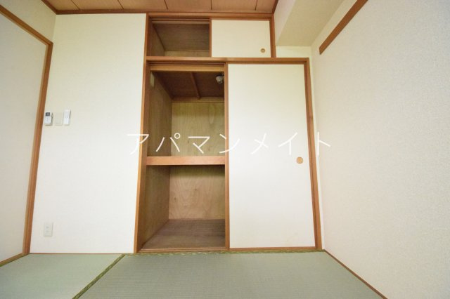 【収納】 | アーク戸塚ヒルズ～仲介手数料半月分～ | 各部屋に収納あります
