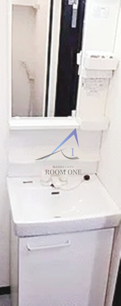 鶯谷永谷マンションの洗面所|洗面台です。
