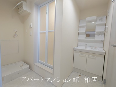 リーブルファイン柏高田の洗面所