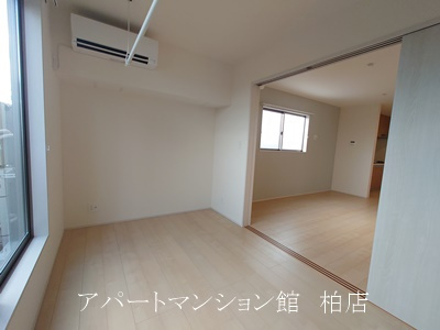 リーブルファイン柏高田の洋室