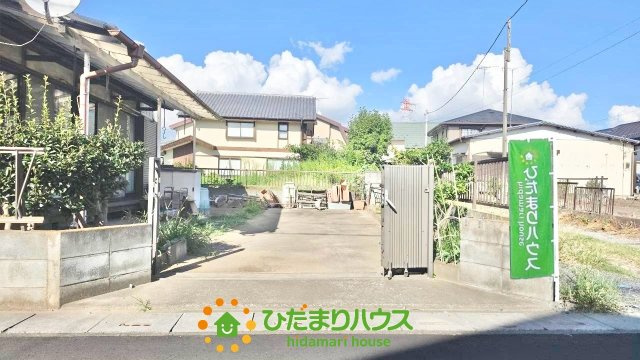 久喜市栗橋東５丁目　売地の前面道路含む現地写真|2026年8月10日撮影