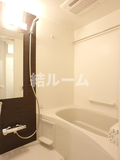 板橋区板橋４丁目の賃貸マンションの浴室