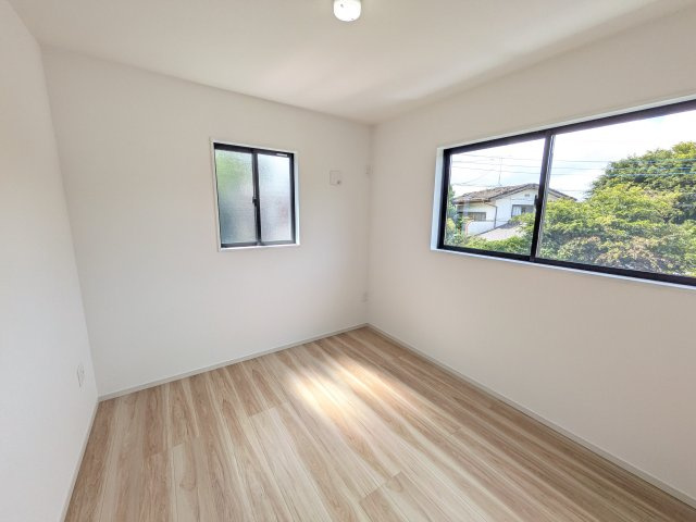 つくば市高見原　9期　新築戸建ての洋室