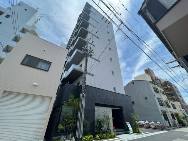 ルリアン板宿の外観