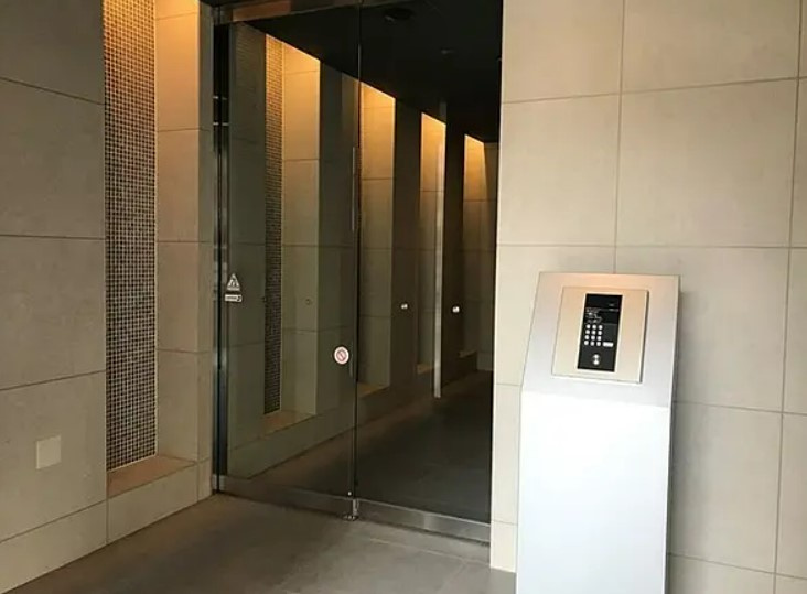 ウエリスアーバン大塚のエントランス