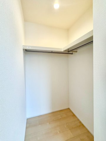 《仲介手数料半額》川越市今成第二　全3棟　2号棟の収納|WIC