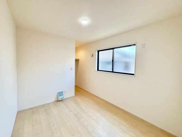 《仲介手数料半額》川越市今成第二　全3棟　2号棟の洋室|洋室5.2帖