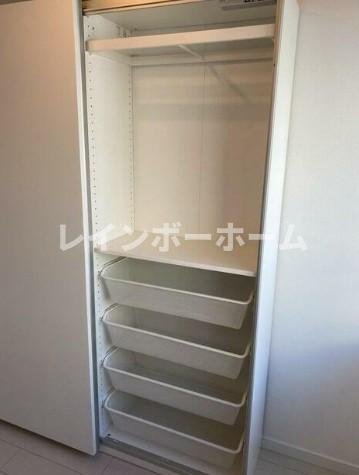 オレア浅草東の収納