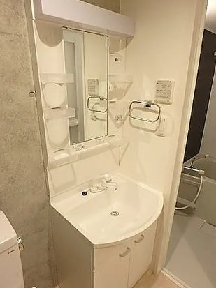 フュージョン板橋本町の洗面所