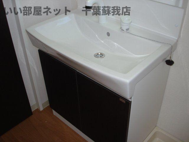テンダーハウスＡの洗面所|使いやすい洗面所です