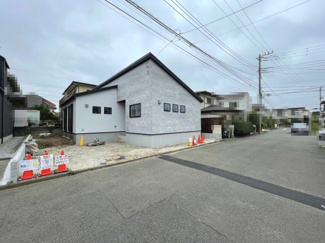 【前面道路含む現地写真】 | 横浜市泉区和泉町　全1棟 | 前面道路