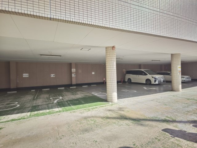 アビリティKの駐車場