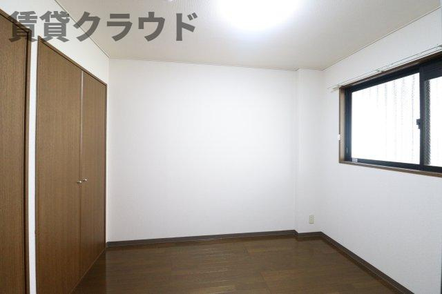 ＧＲＥＥＮ　ＰＩＡの寝室|落ち着いて過ごせるお部屋なので、寝室にいかがでしょうか