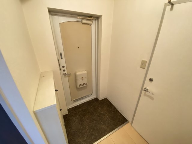 ホルム夙川の玄関