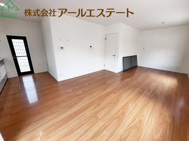 加古川市平岡町土山　　JR「土山駅」徒歩20分の居間・リビング