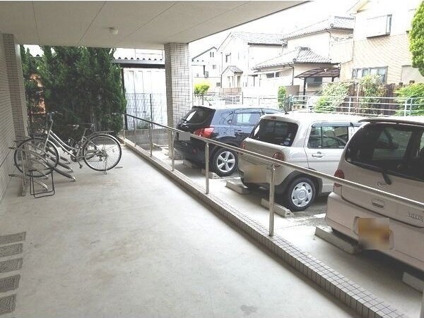 リトルアイランド細米の駐車場
