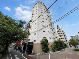 【展望】 | 青葉台フラワーマンション | 視界いっぱいに広がる開放的な眺望。時間とともに表情を変える景色が、暮らしに心地よい彩りを添えてくれます。 