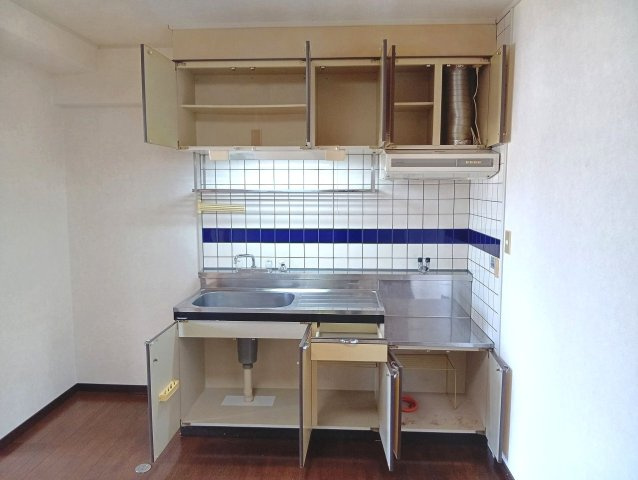 福井ハイツのキッチン|使いやすいキッチンです