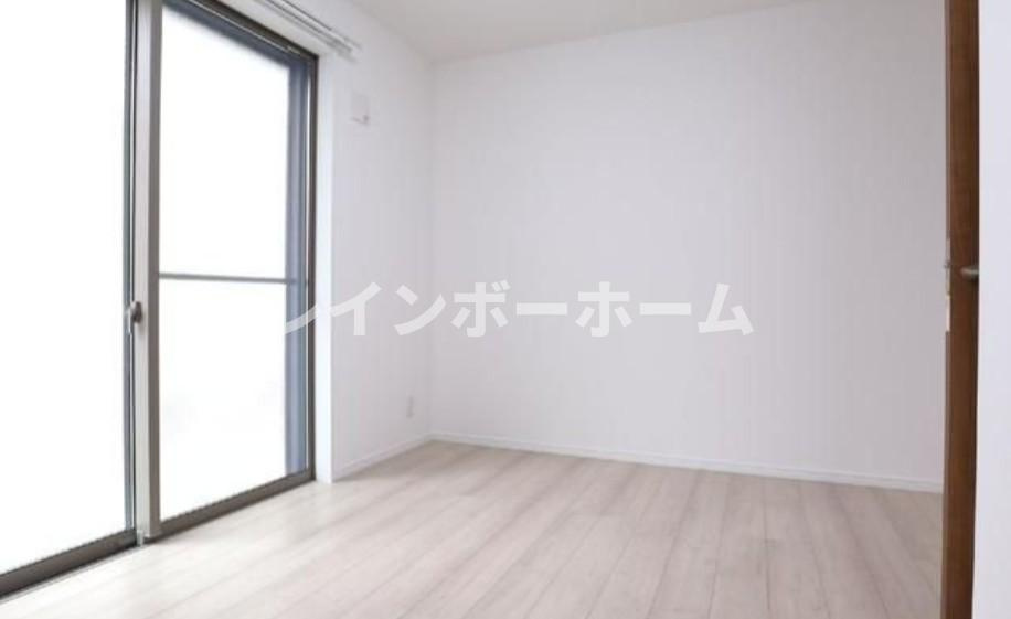 アリロッセ新鎌ヶ谷の居間・リビング|使いやすい居間です