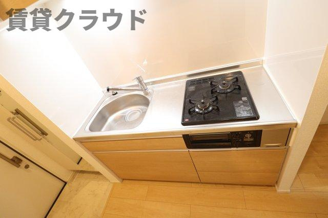 ウッド　プレイスのキッチン|コンパクトなキッチンで掃除もラクラク