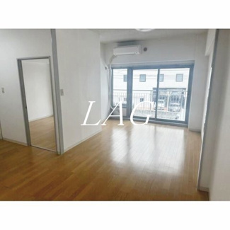 【居間・リビング】 | 西新宿ハウス | 洋室のお部屋です。