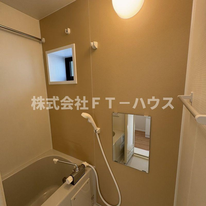 MELLAS浦安の浴室