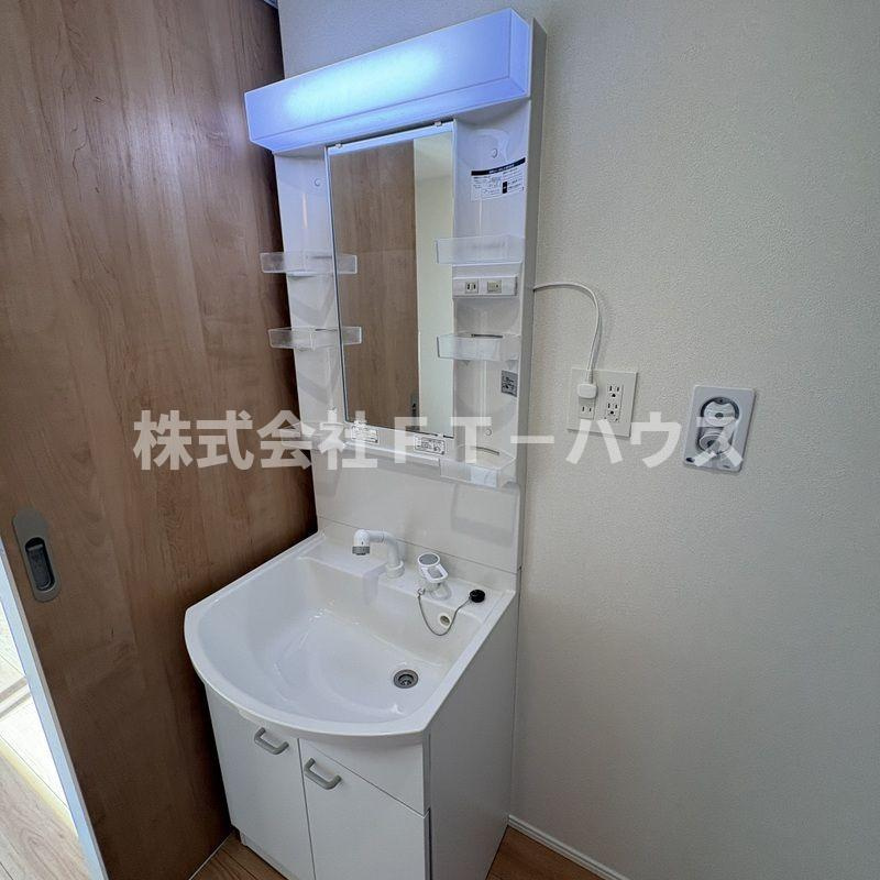 MELLAS浦安の独立洗面台