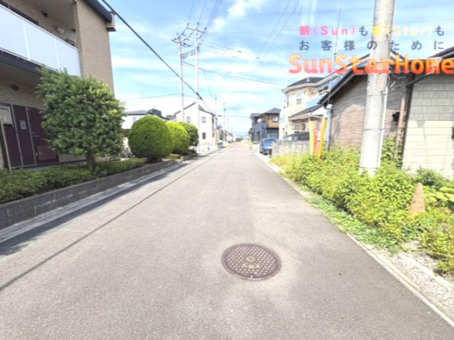 【※サンスターホーム限定物件】飯能市　双柳　売地の前面道路含む現地写真