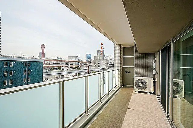 神戸市中央区海岸通１丁目の賃貸マンションのバルコニー|※画像は別タイプの参考写真です