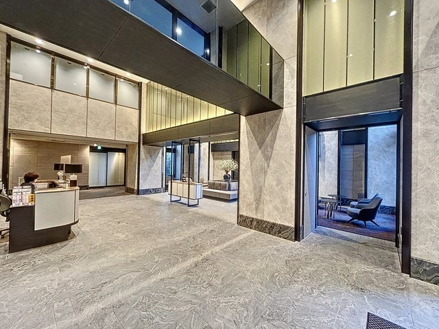 神戸市中央区海岸通１丁目の賃貸マンションのロビー