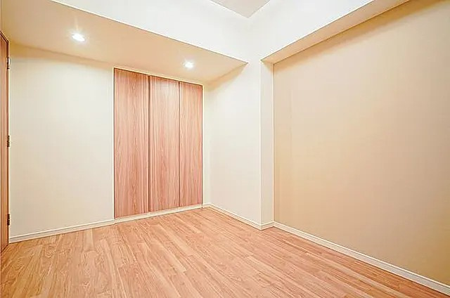 神戸市中央区海岸通１丁目の賃貸マンションの居間・リビング|※画像は別タイプの参考写真です