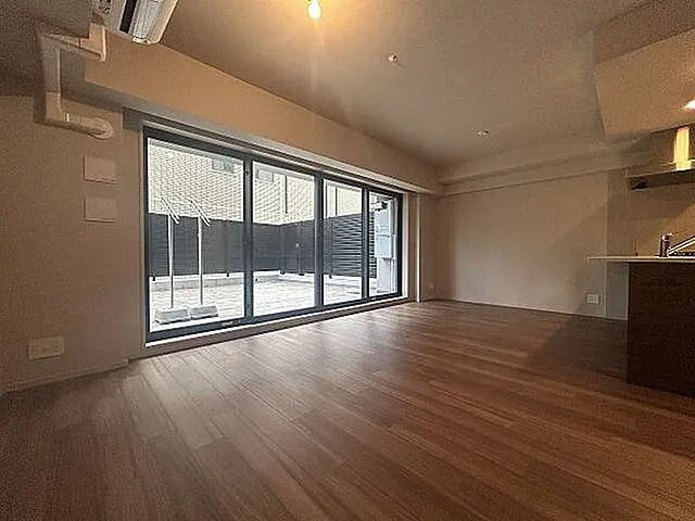 神戸市灘区山田町３丁目の賃貸マンションの居間・リビング
