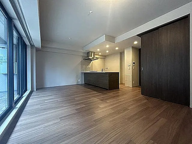 神戸市灘区山田町３丁目の賃貸マンションの居間・リビング