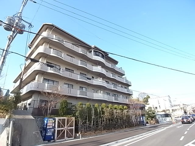 西宮市甲陽園本庄町の賃貸マンション