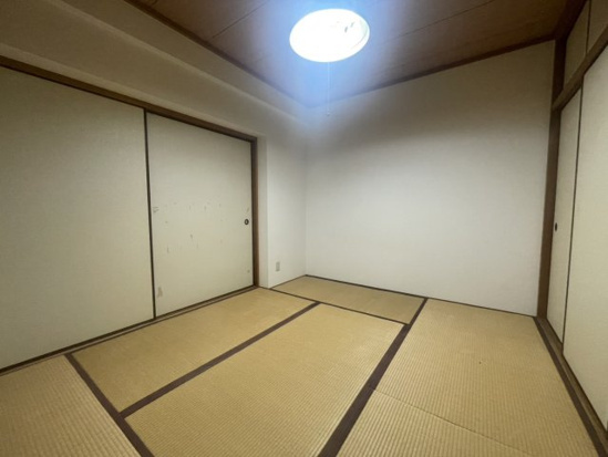 西宮市松籟荘の賃貸マンションの居間・リビング