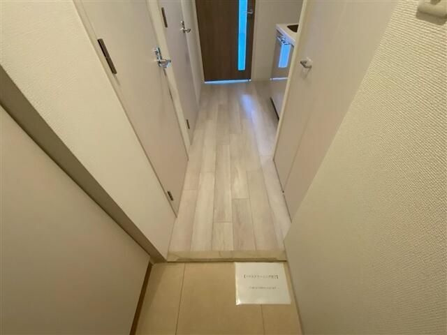 神戸市中央区磯上通４丁目の賃貸マンションの玄関