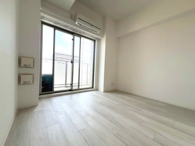 神戸市中央区磯上通４丁目の賃貸マンションの居間・リビング