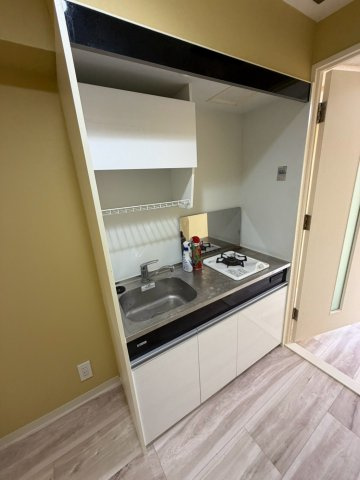 芦屋市浜町の賃貸マンションの居間・リビング