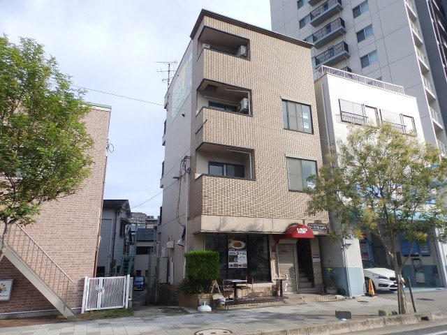 神戸市灘区鹿ノ下通３丁目の賃貸マンションの外観