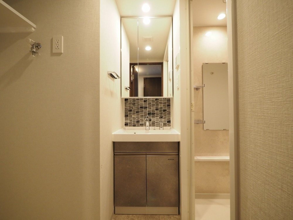 大阪市都島区内代町４丁目の賃貸マンションの独立洗面台