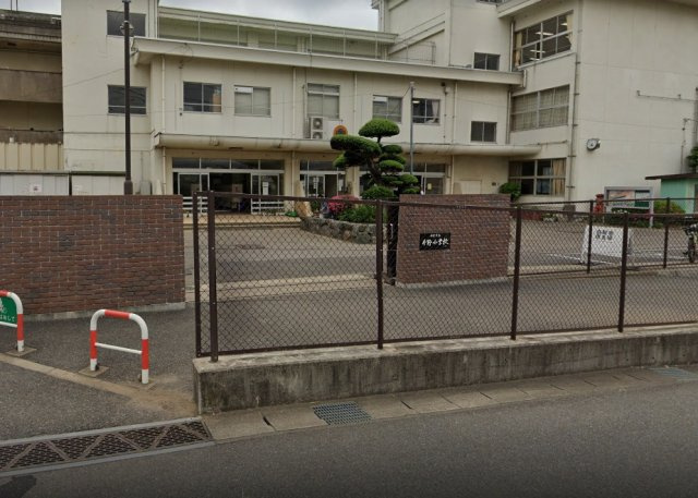 グラファーレ佐倉市井野３５期の周辺|井野小学校