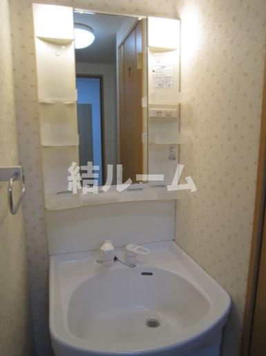 板橋区本町の賃貸マンションの洗面所
