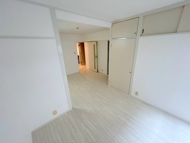 紙谷第3マンションの居間・リビング